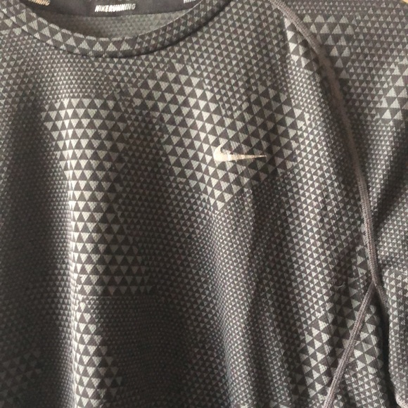 Nike dri fit - Picture 2 of 4